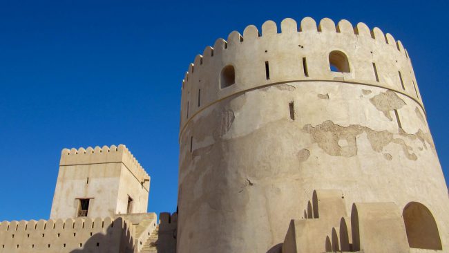titelbild-oman-forts